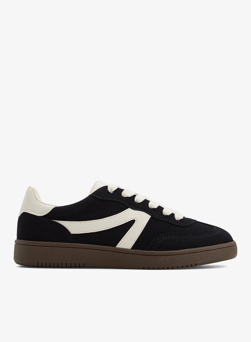 كول ات سبرنج Solae Low Top Lace Up Sneakers